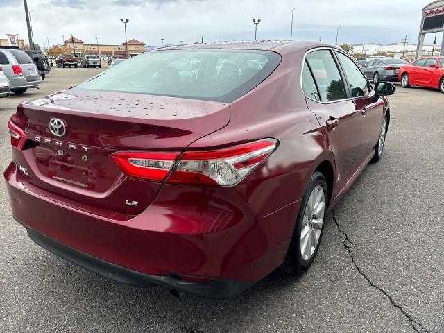 2018 toyota camry le