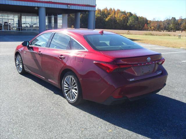 2021 toyota avalon hybrid limited