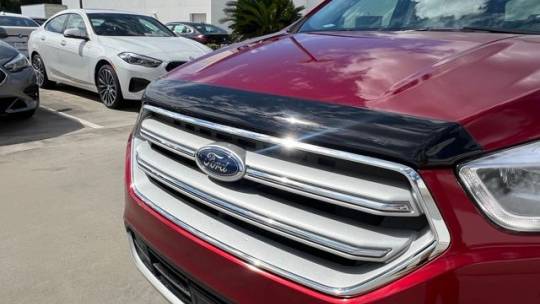 2019 Ford Escape titanium