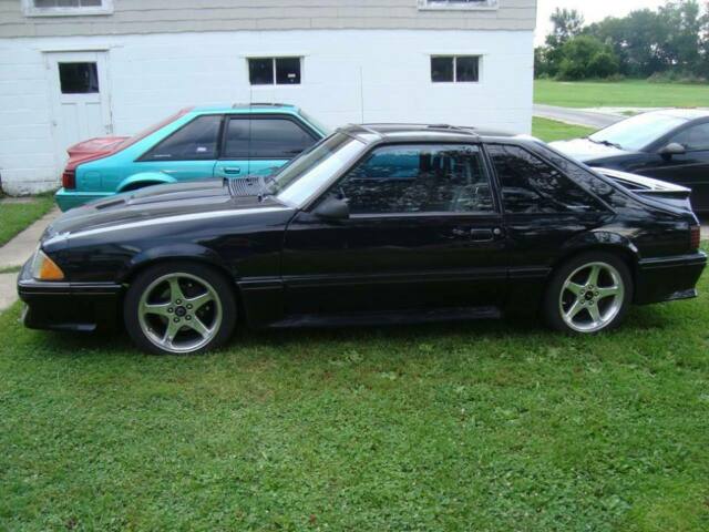 1987 ford mustang 5.0l t-tops