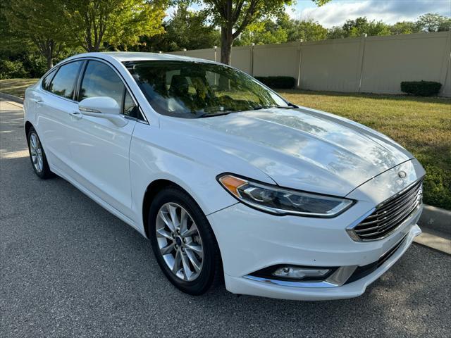 2017 ford fusion se