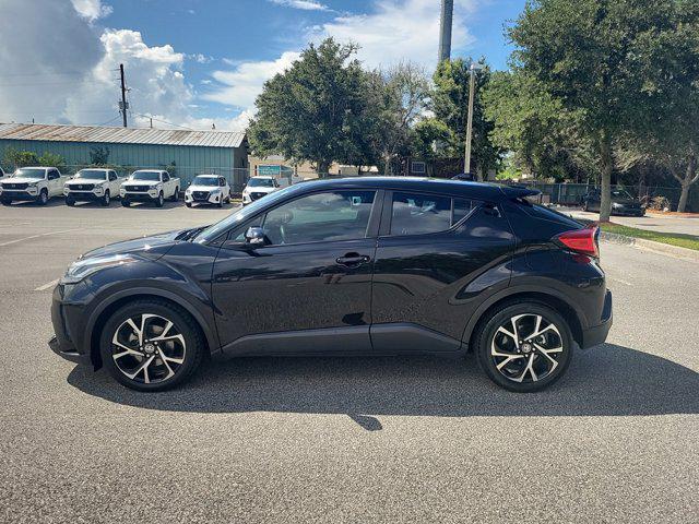 2021 toyota c-hr le
