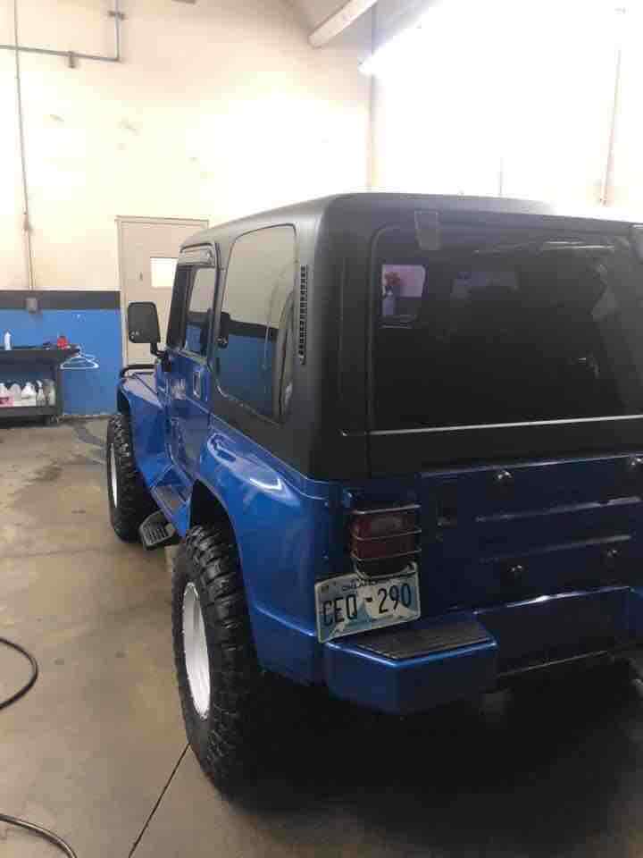 1992 yj jeep wrangler suv blue 4wd automatic renegade