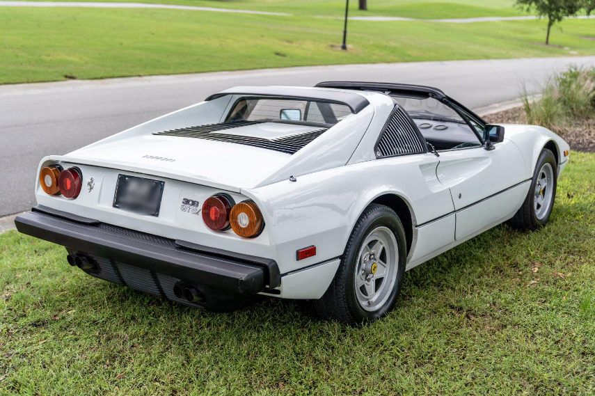 1982 ferrari 308 gtsi