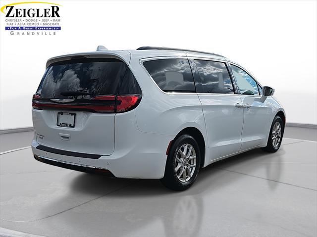2022 chrysler pacifica touring l