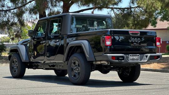 2024 Jeep Gladiator
