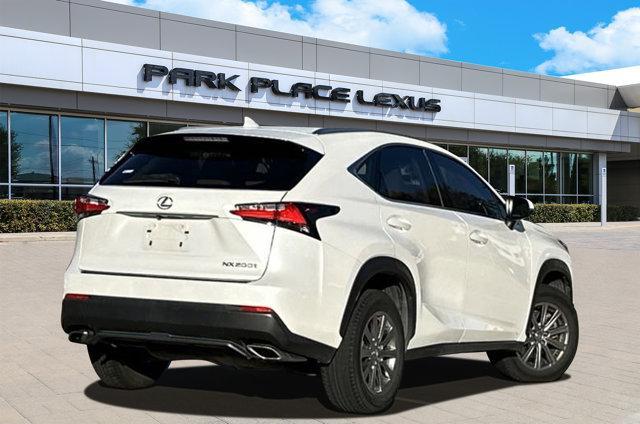 2017 lexus nx 200t base