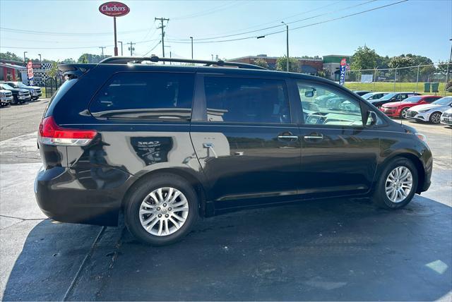 2014 toyota sienna xle