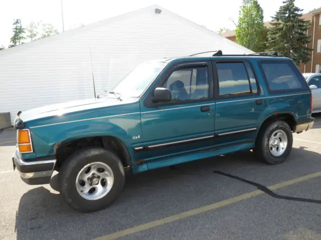 1993 ford explorer xlt 4wd 4door
