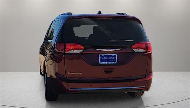 2018 chrysler pacifica touring-l