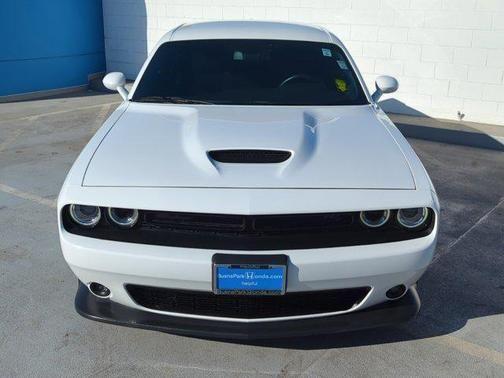 2020 dodge challenger