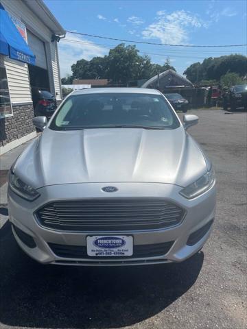 2015 ford fusion se
