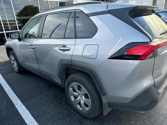 2019 toyota rav4 le