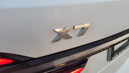 2025 BMW X7