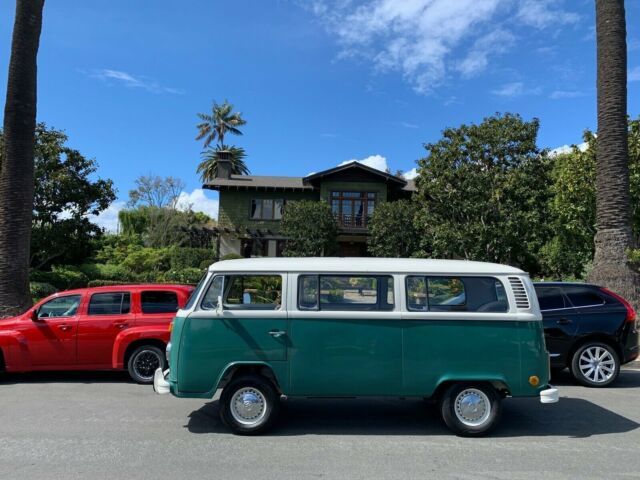 1974 volkswagen vanagon bus