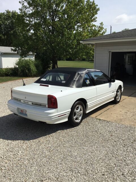 oldsmobile cutlass supreme white with 0 miles, for sale!