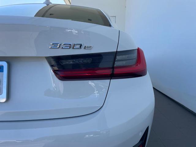 2021 bmw 330e base