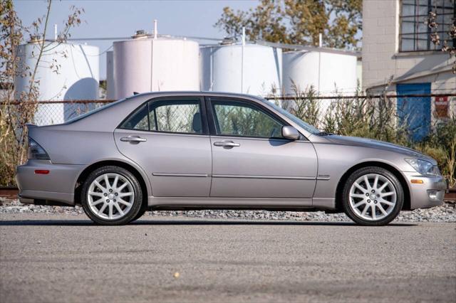 2003 lexus is 300 base