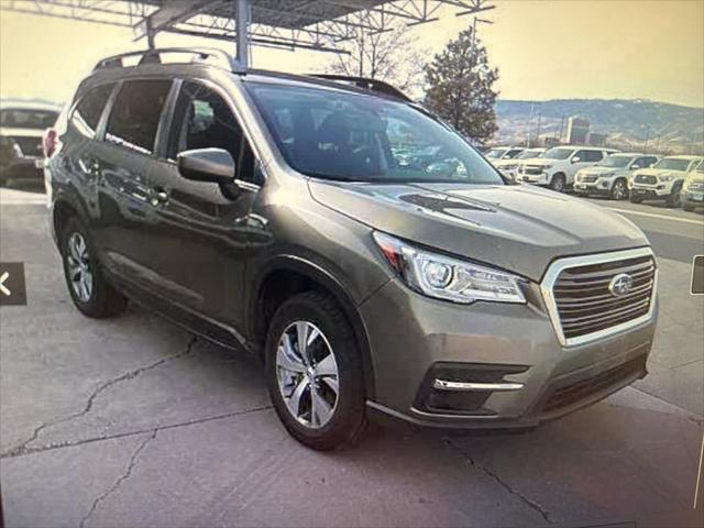 2022 subaru ascent premium 8-passenger