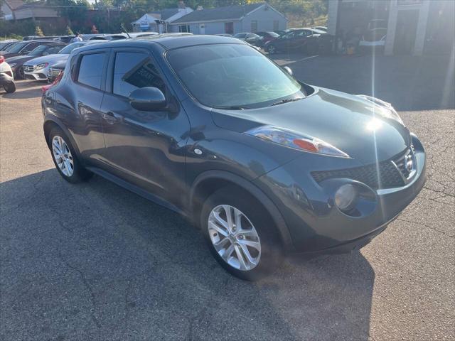 2014 nissan juke s awd 4dr crossover
