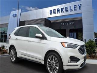 2021 Ford Edge titanium