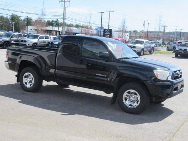 2013 toyota tacoma base