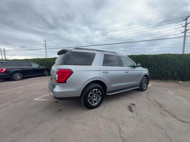 2023 ford expedition xlt