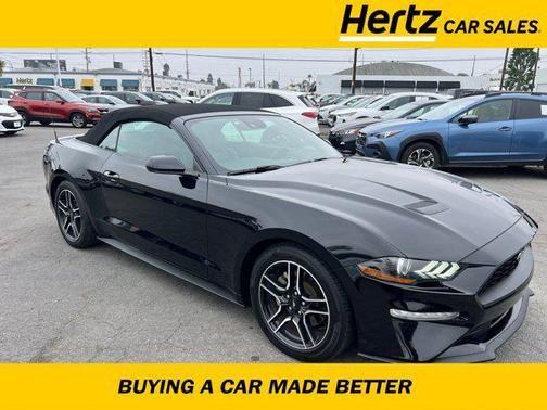 2022 ford mustang