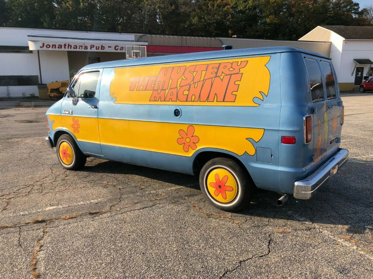 1988 dodge ram 250 fbi surveillance van mystery machine