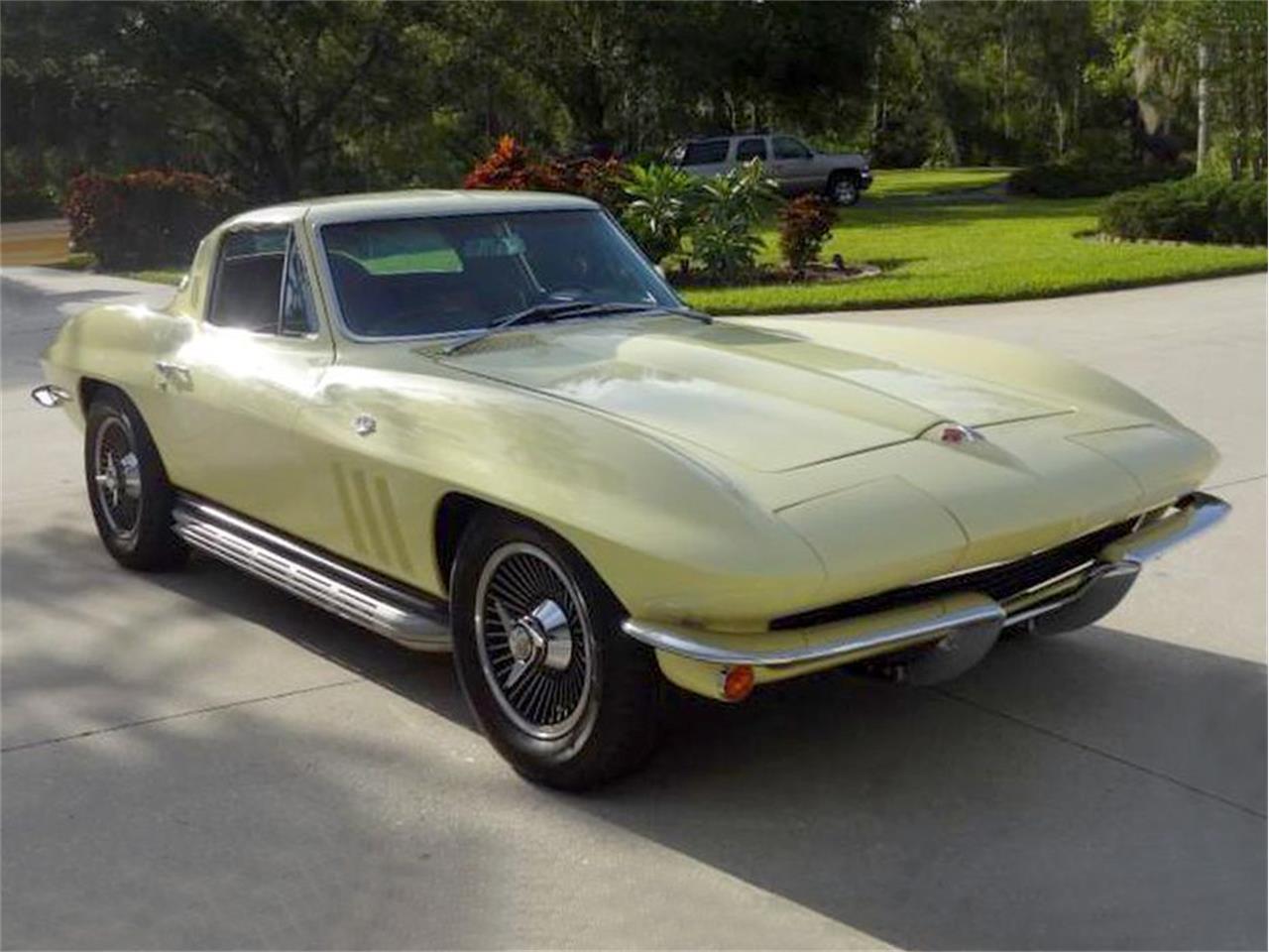 1965 chevrolet corvette stingray