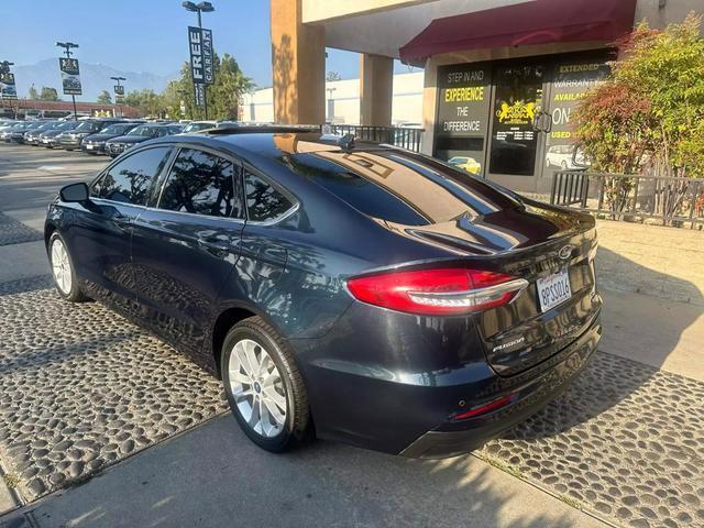 2020 ford fusion hybrid se