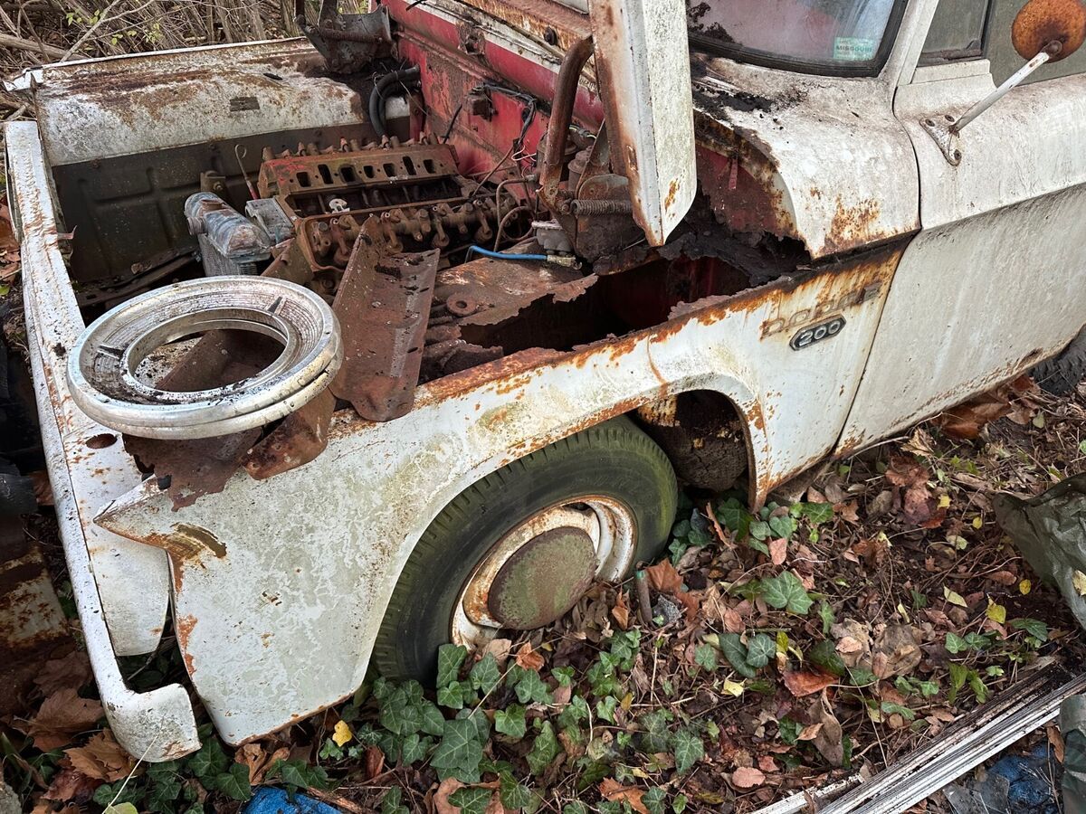 1965 dodge d200 4 door crew cab pickup + extra 318
