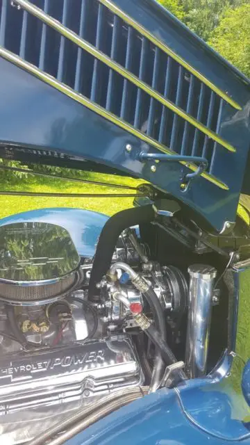 1936 ford humpback sedan