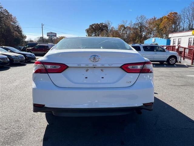 2018 toyota camry le