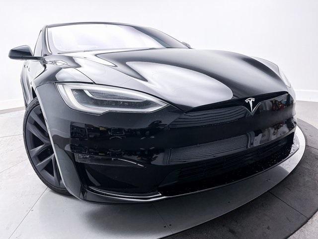 2022 tesla model s base