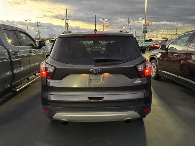 2018 ford escape se