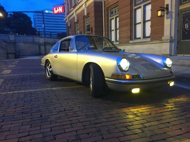 1968 porsche 911l sunroof coupe