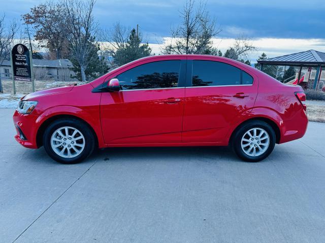 2020 chevrolet sonic fwd sedan lt