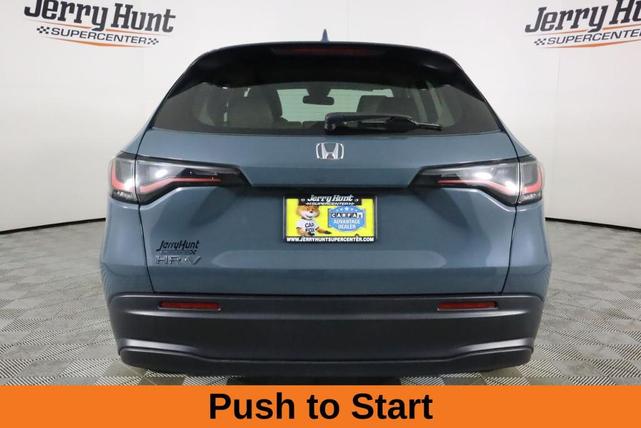 2023 honda hr-v lx