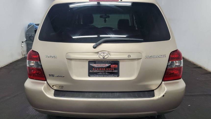 2004 toyota highlander base