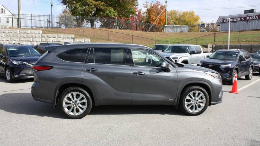 2022 toyota highlander hybrid limited