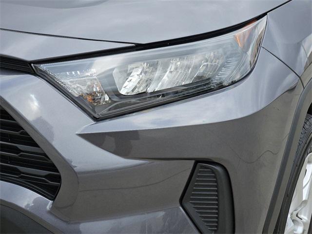 2021 toyota rav4 hybrid le