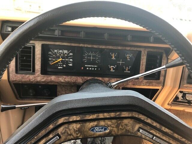 1985 ford f-150 xlt lariat