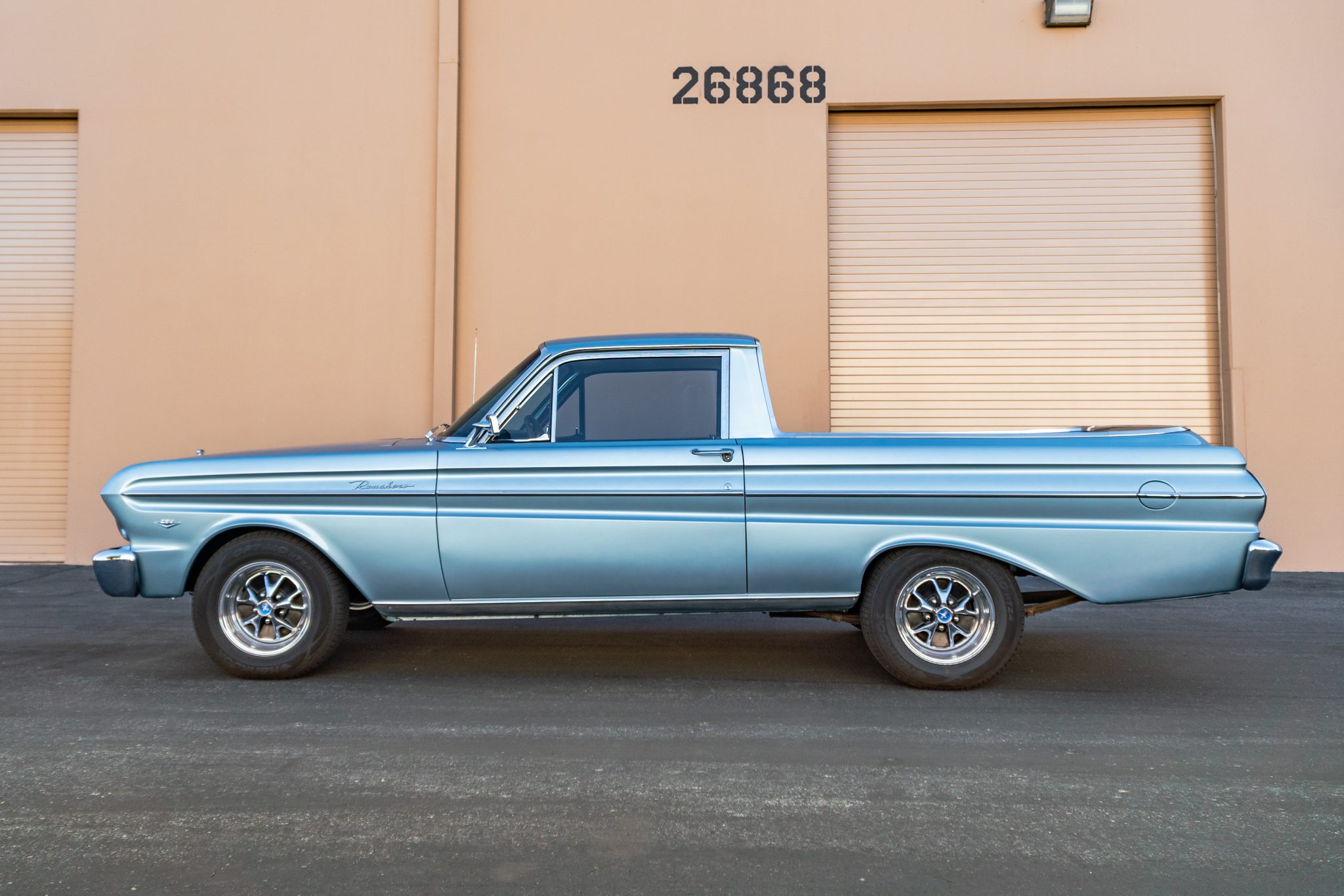 1965 ford ranchero deluxe 4-speed