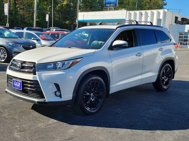 2018 toyota highlander se