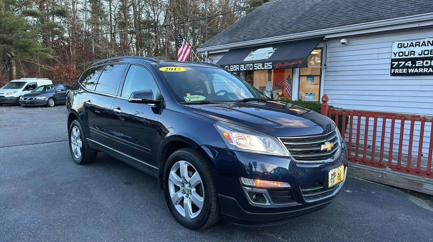 2017 chevrolet traverse lt
