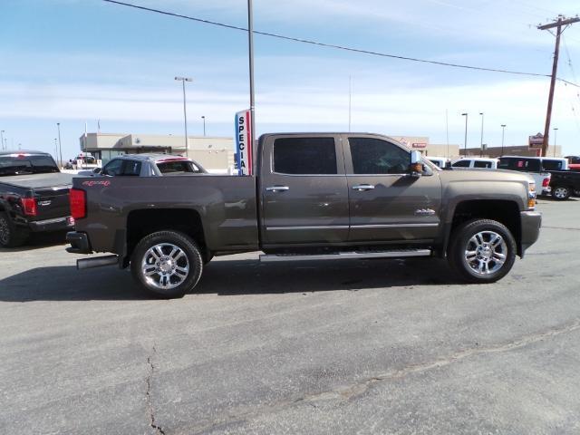 2015 chevrolet silverado 2500hd high country 4x4 high country 4dr crew cab sb for sale in gas hills, wyoming
