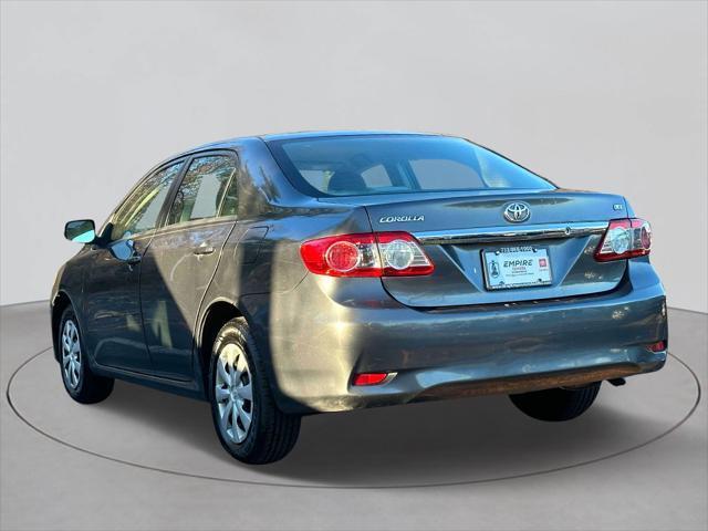2011 toyota corolla le