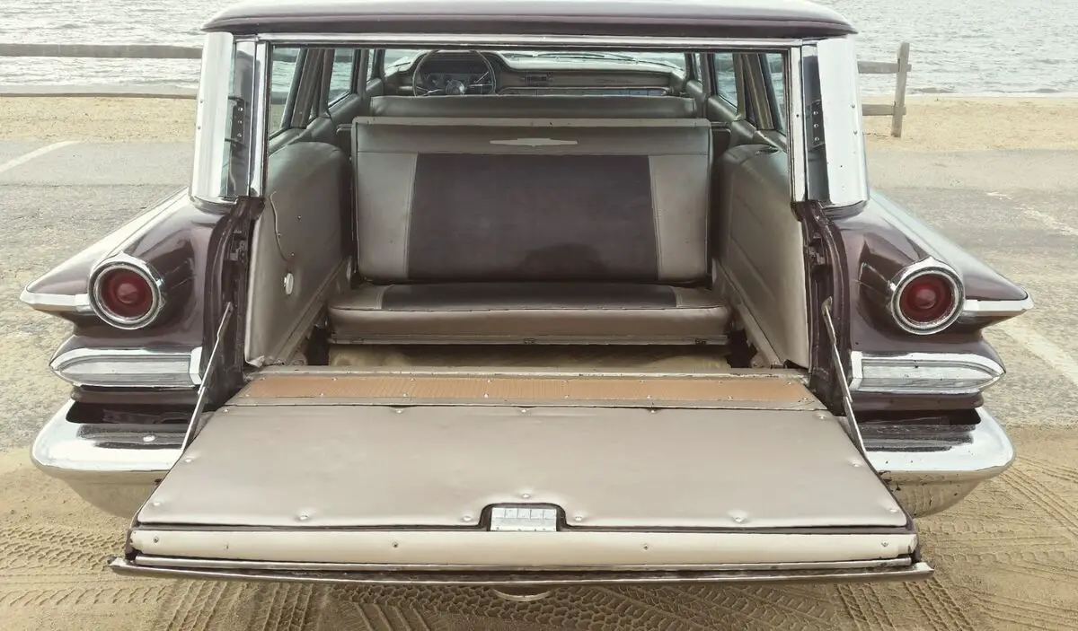 1960 pontiac safari wagon 41,000 orginal miles
