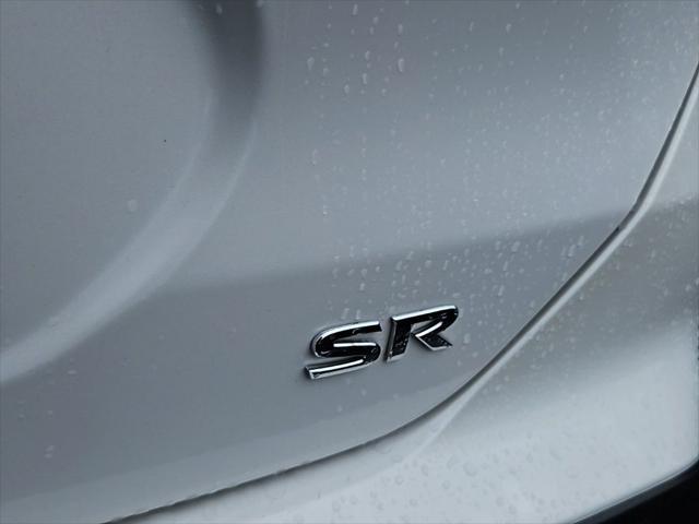 2022 nissan kicks sr